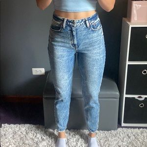 Abercrombie Mom High Rise Jeans Curve Love